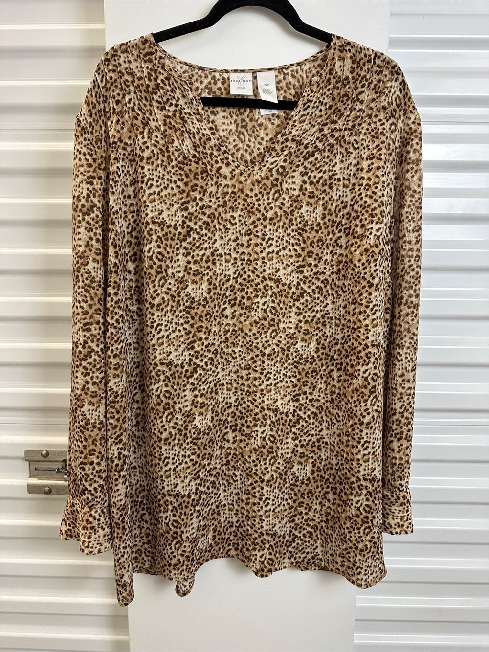 EMMA JAMES Leopard Print V-Neck Long Sleeve Top - Tan/Brown